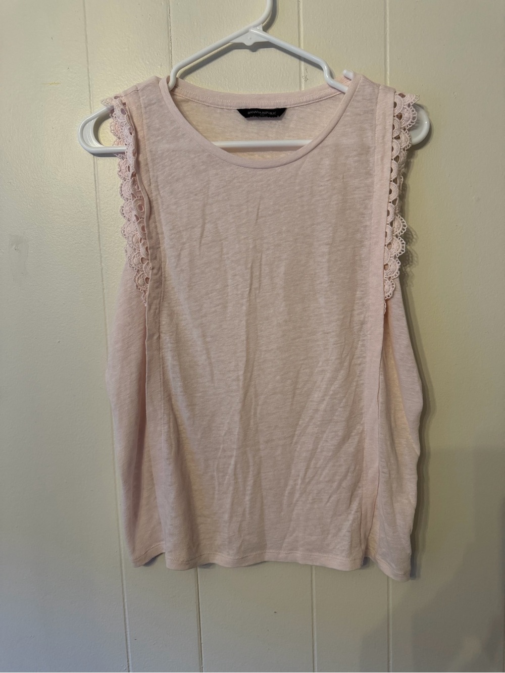 Banana Republic Sleeveless Lace-Trim Tank Top - Light Pink